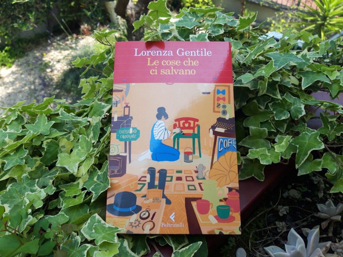 Lorenza Gentile, firmacopie del romanzo Le cose che ci salvano -  Mentelocale Web Magazine